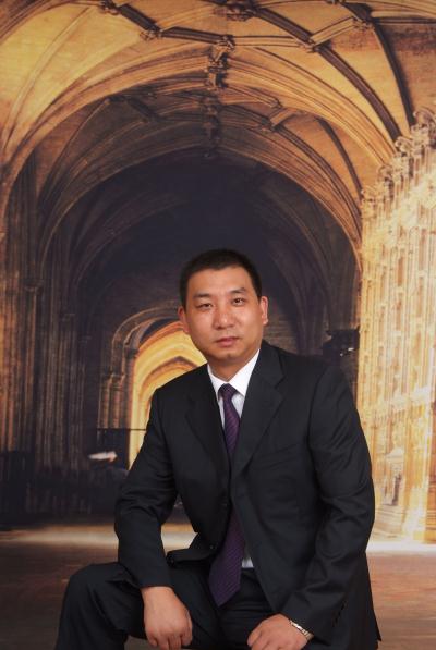 1437637544681408.jpg 蘇州富紳木業(yè)有限公司董事長-----葉勇.JPG