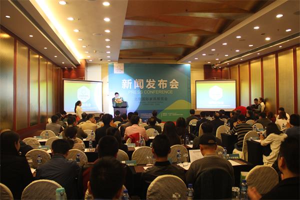 北京家具展亮劍   彰顯區(qū)域化發(fā)展優(yōu)勢.jpg