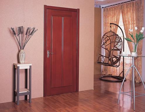 互聯網大勢下 木門企業盲目“觸電”并非明智之舉.jpg