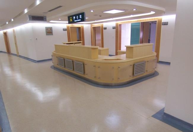 PVC彈性地板、橡膠地板發(fā)展一路蓬勃.jpg PVC彈性地板、橡膠地板發(fā)展一路蓬勃.jpg