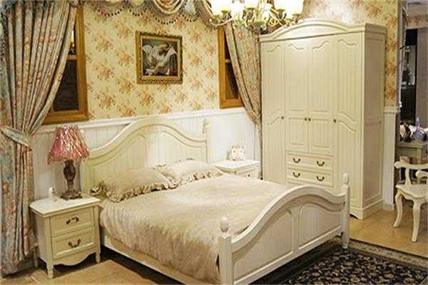 家裝市場(chǎng)經(jīng)歷的瘋狂時(shí)代