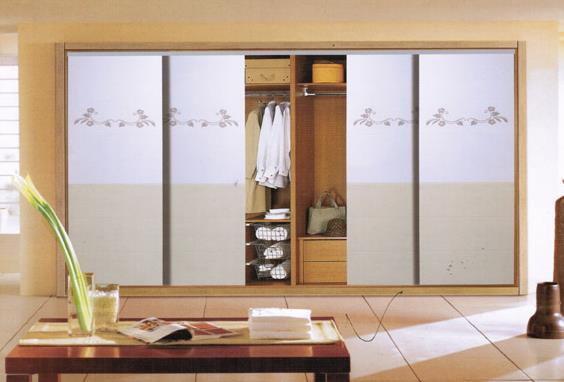 打破目前的生存困境,衣柜企業還需尋找新的道路.jpg 打破目前的生存困境,衣柜企業還需尋找新的道路.jpg