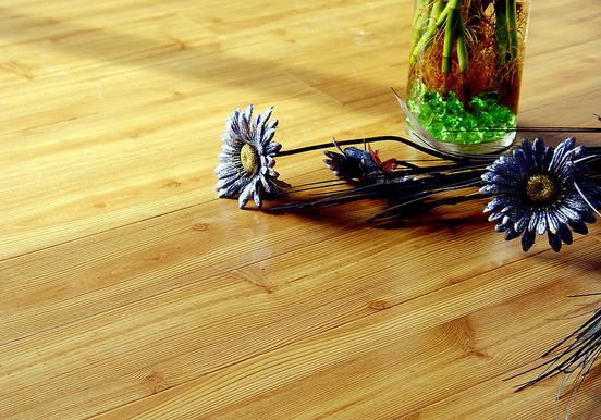 競爭環境日趨激烈 地板企業謀求緩解競爭壓力方式.jpg 競爭環境日趨激烈 地板企業謀求緩解競爭壓力方式.jpg