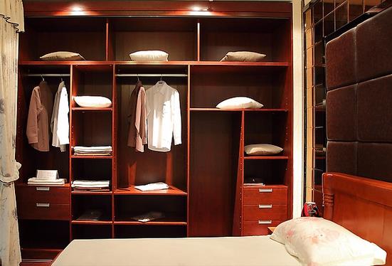 衣柜企業如何迎戰經濟新常態帶來的挑戰.jpg 衣柜企業如何迎戰經濟新常態帶來的挑戰.jpg