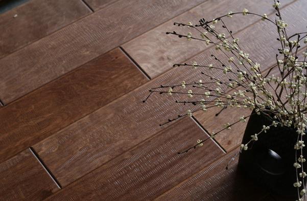 “互聯網+”大行其道,互聯網思維為地板企業注入新動力.jpg “互聯網+”大行其道,互聯網思維為地板企業注入新動力.jpg