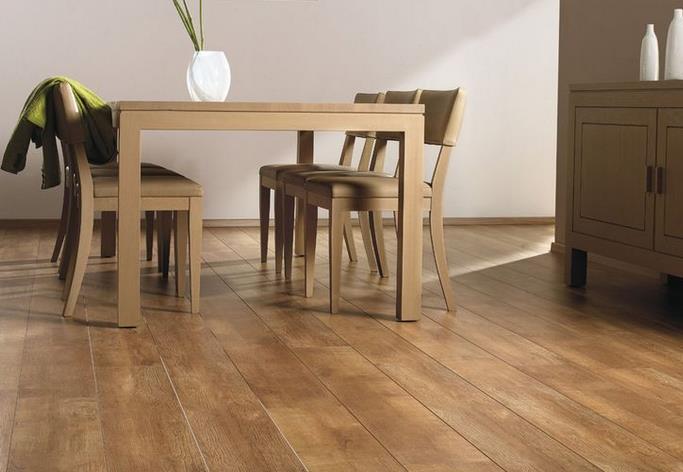 地板主業之外 大自然、德爾、圣象爭相跨界.jpg