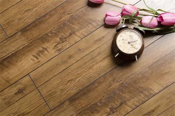 地板企業加強產品的文化銷售顯得尤為重要.jpg 地板企業加強產品的文化銷售顯得尤為重要.jpg