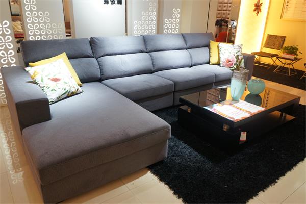 用工匠精神設計沙發