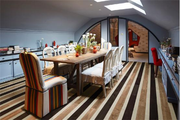 捐資助力設(shè)計教育 大自然家居獲鵬城慈善獎