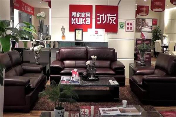 看沙發(fā)行業(yè)“四大家族”呼風(fēng)喚雨