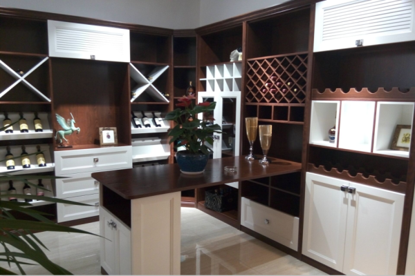 我有故事你有酒，就差一個(gè)衣柜了