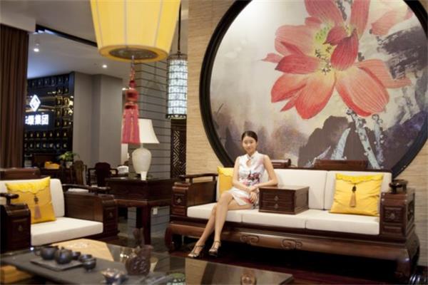 國內(nèi)首個(gè)家居“全屋定制館”將落戶東莞厚街 國內(nèi)首個(gè)家居“全屋定制館”將落戶東莞厚街