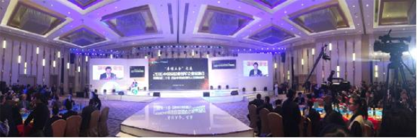 大自然家居佘學(xué)彬榮登中國(guó)家居業(yè)最高榮譽(yù)殿堂 大自然家居佘學(xué)彬榮登中國(guó)家居業(yè)最高榮譽(yù)殿堂