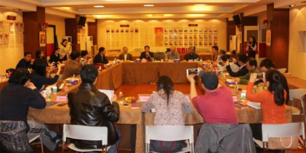 大自然家居佘學(xué)彬榮登中國(guó)家居業(yè)最高榮譽(yù)殿堂 大自然家居佘學(xué)彬榮登中國(guó)家居業(yè)最高榮譽(yù)殿堂