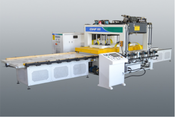 W4機(jī)械館 定制家居生產(chǎn)線+智能制造產(chǎn)品霸氣登場(chǎng)