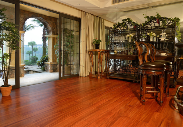 匹配男人的野心，大自然首推野生原木二翅豆地板！