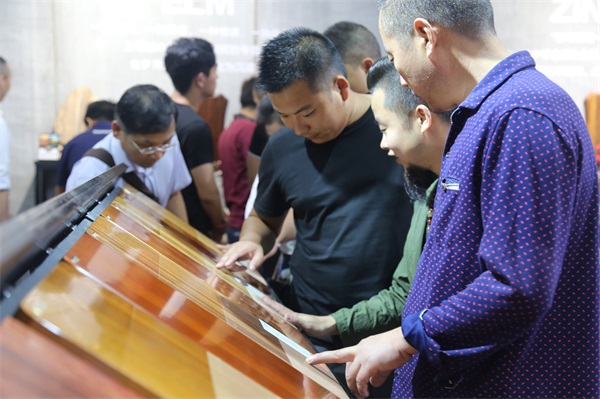 漆藝森林驚艷浦東展，嘉寶莉涂裝多樣性為產品增值