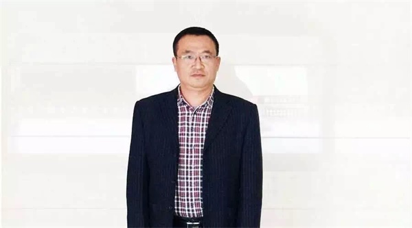 觀點:“墻布時代來臨? —2017上海墻紙展觀后感(一) 觀點:“墻布時代來臨? —2017上海墻紙展觀后感(一)