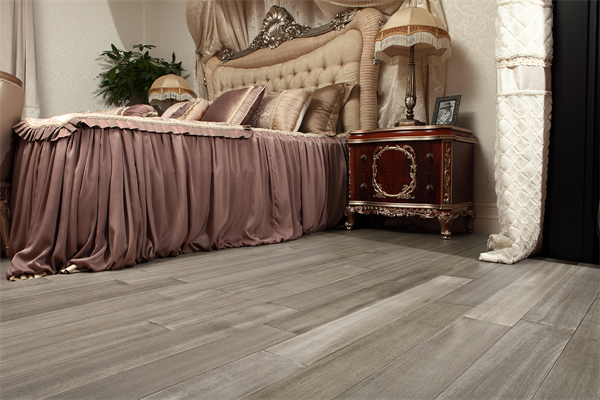 大自然地暖地板：陪你溫情過冬