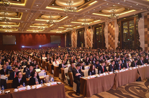 “水性漆木門”發(fā)布，大自然木門品牌戰(zhàn)略升級(jí)