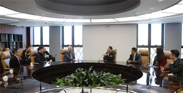 索菲亞與創(chuàng)意玩家簽訂戰(zhàn)略合作 打造空間美學(xué)新體系