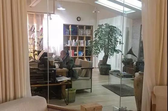 定制家居這點事：北美楓情藝術(shù)總監(jiān)吳偉說吳藍(lán)（之九）