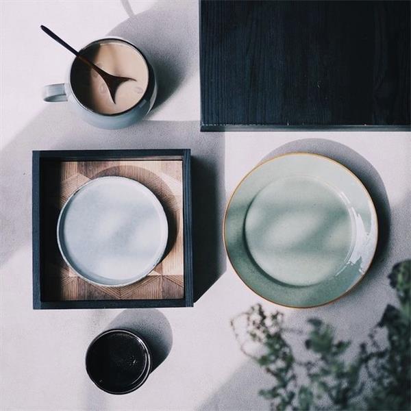 極簡家居，房間簡潔而精致